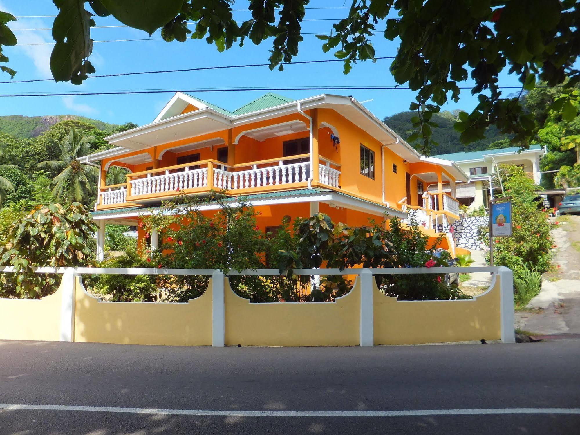 Georgina'S Cottage Beau Vallon  Buitenkant foto